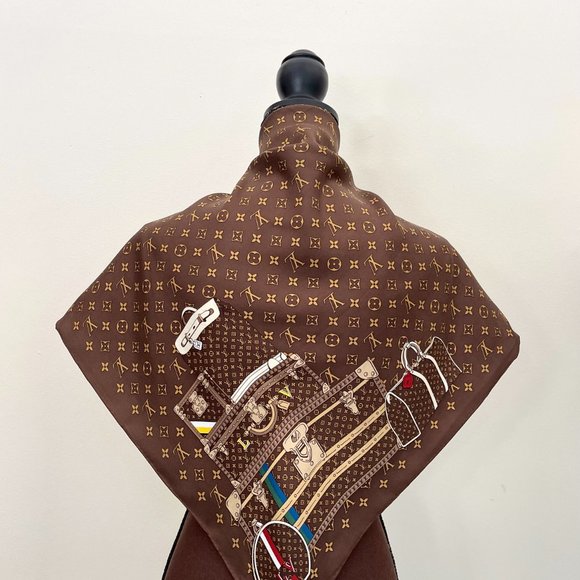 New Louis Vuitton Scarf Travel Trunks Monogram Brown Silk Wrap - Picture 7 of 14